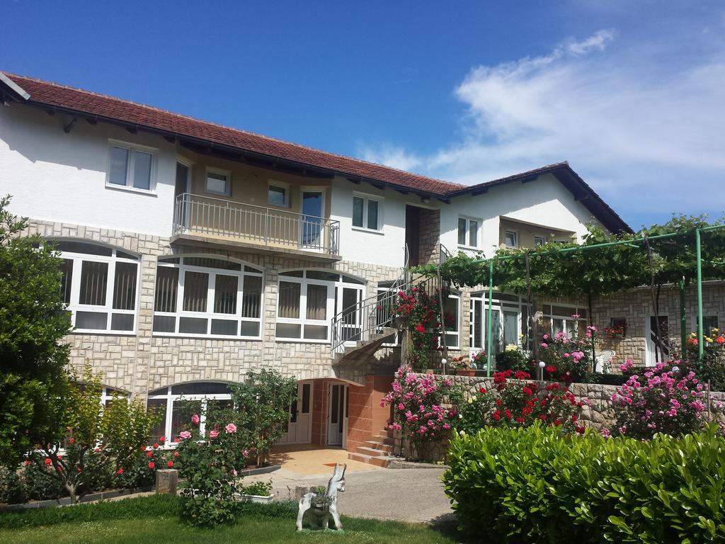 Hotel Pansion Pero Elez Međugorje Zewnętrze zdjęcie